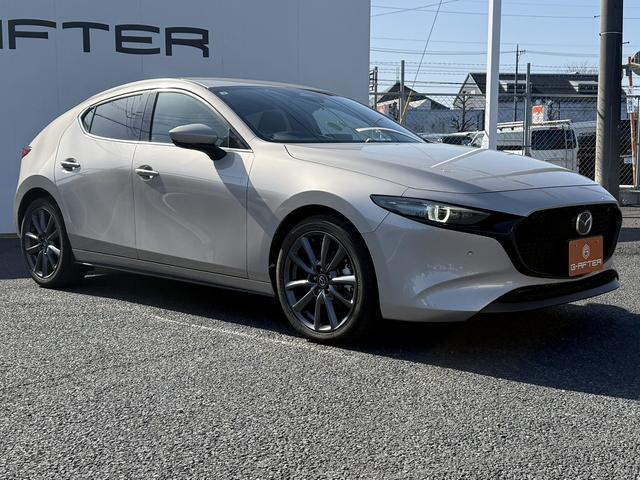 ＭＡＺＤＡ３ファストバック ２０Ｓプロアクティブ　ツーリングセレクション　禁煙車　純正１０．２５インチナビ　３６０度ビューモニター　クルージングトラフィックサポート　パワーシート　ステアリングヒーター　ＥＴＣ　ブラインドスポットモニタリング　ヘッドアップディスプレイ（21枚目）