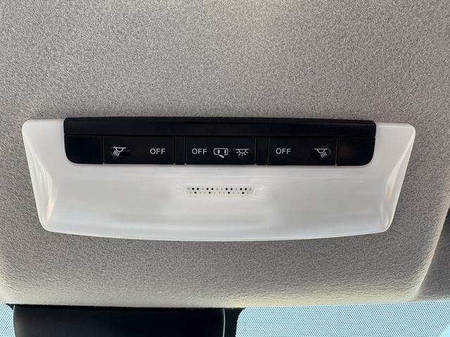 リーフ X 10万台記念車 純正ナビ フルセグ バックカメラ シートヒーター ブラインドスポットモニター コーナーセンサー 衝突軽減ブレーキシステム ウンテンシエンシステム ステアリングヒーター 純正ビルトインETC(58枚目)