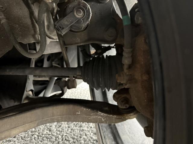 レヴォーグ ＳＴＩスポーツ　ＥＸ　純正１１インチディスプレイナビ　ブラック＆レッドレザー　パワー＆ヒーター付きシート　パワーバックドア　衝突軽減ブレーキ　運転支援システム　ブラインドスポットモニター　ドライバーモニタリングシステム（75枚目）