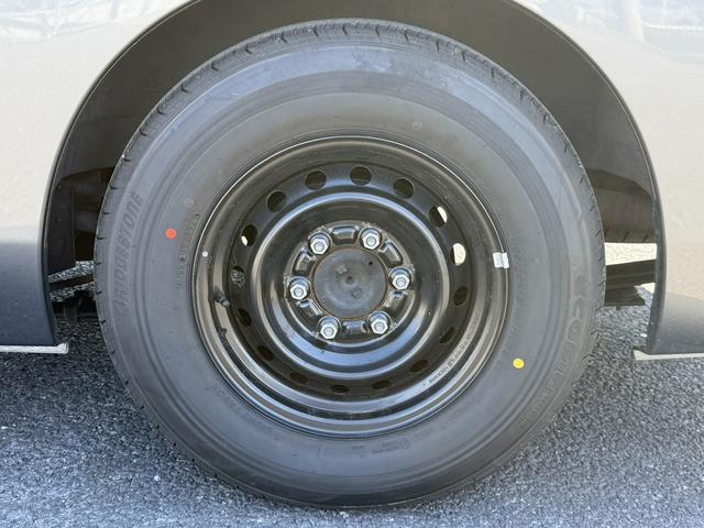 ＮＶ３５０キャラバンバン 　禁煙車　ワンオーナー　Ｐａｎａｓｏｎｉｃ１０インチナビ　フルセグ　３６０度カメラ　衝突軽減　運転支援　デジタルインナーミラー　後退時アラート　リアエアコン　ＥＴＣ　ＢＴ接続　電動格納ミラー（32枚目）