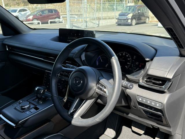 ＭＸ－３０ロータリーＥＶ エディションＲ　１オーナー　禁煙車　ＢＯＳＥサウンド　シート＆ステアリングヒーター　純正８インチコネクトディスプレイ　フルセグ　３６０度カメラ　衝突軽減　運転支援　ブラインドスポット　ヘッドアップディスプレイ（43枚目）