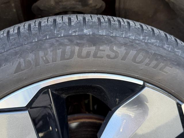 ���Ǝҗl�ւ̔̔��͂��f�肳���Ă��������܂��B�@�Ԍ������ԗ��̏ꍇ�́A�Ԍ����擾�������x�������z�ŕ\�����Ă���܂��B