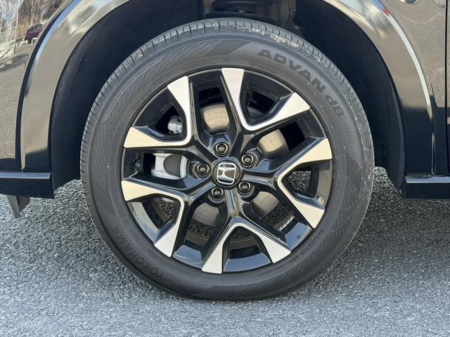 ZR-V e:HEV Z 禁煙車 温熱機能付黒革シート BOSEサウンド 純正9インチナビ ホンダセンシング アラウンドビューモニター フルセグ 電動リアゲート ETC2.0 シートメモリー ステアリングヒーター(14枚目)