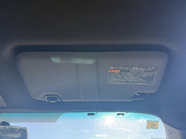 ８６ ＧＴ　純正ナビ　フルセグ　バックカメラ　パドルシフト　コーナーセンサー　ＨＩＤヘッドライト　ナビ連動ＥＴＣ　赤ステッチ革巻きハンドル　フォグライト　純正１７インチアルミホイール　スマキー　Ｂｌｕｅｔｏｏｔｈ（56枚目）