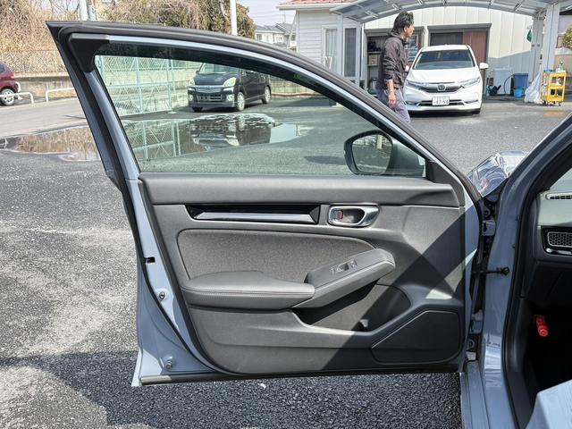 シビック ＬＸ　ワンオーナー　禁煙車　ＳＳＲ１８インチアルミ　柿本マフラー　ＢＬＩＴＺ車高調　ホンダセンシング　純正９インチディスプレイナビ　バックカメラ　フルセグ　シートヒーター　レーダークルーズ　ＥＴＣ２．０（39枚目）