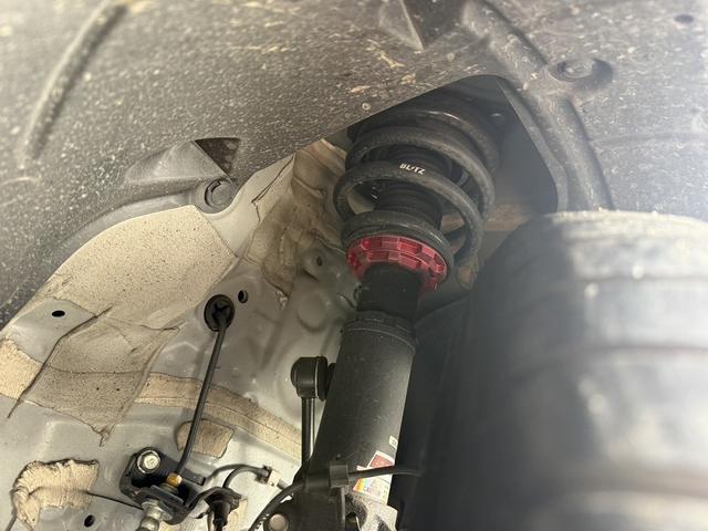 シビック ＬＸ　ワンオーナー　禁煙車　ＳＳＲ１８インチアルミ　柿本マフラー　ＢＬＩＴＺ車高調　ホンダセンシング　純正９インチディスプレイナビ　バックカメラ　フルセグ　シートヒーター　レーダークルーズ　ＥＴＣ２．０（69枚目）