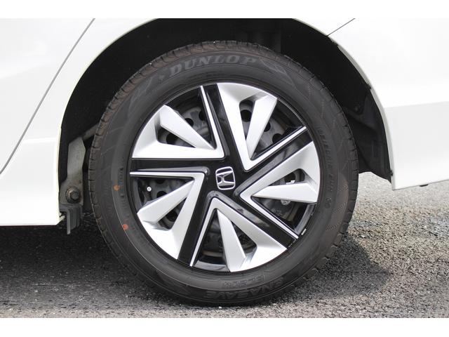 シャトル ハイブリッドＸ　ホンダセンシング　禁煙車　純正ナビ　ホンダセンシング　バックカメラ　ハーフレザーシート　シートヒーター　ビルトインＥＴＣ　レーダークルーズ　アクセサリーソケット　シルバーパドルシフト　オーディオステアリングスイッチ（32枚目）