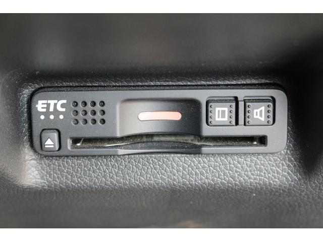 シャトル ハイブリッドＸ　ホンダセンシング　禁煙車　純正ナビ　ホンダセンシング　バックカメラ　ハーフレザーシート　シートヒーター　ビルトインＥＴＣ　レーダークルーズ　アクセサリーソケット　シルバーパドルシフト　オーディオステアリングスイッチ（57枚目）