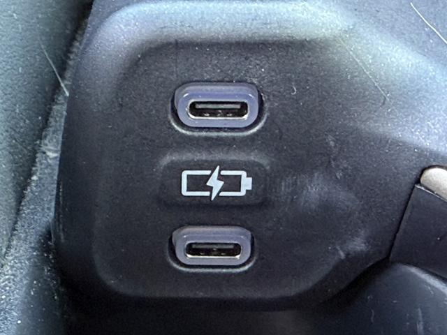 クラウンクロスオーバー Ｇアドバンスド　禁煙車　純正１２．３インチディスプレイ　アラウンドビューカメラ　電動リアゲート　トヨタセーフティセンス　ヘッドアップディスプレイ　ＥＴＣ２．０　デジタルインナーミラー　ブラインドスポットモニター（54枚目）