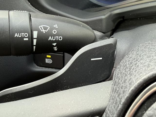 クラウンハイブリッド 　ワンオーナー　禁煙車　ビルトインＥＴＣ２．０　純正８インチナビ　ブラインドスポットモニター　ハーフレザーシート　バックモニター　リアクロストラフィックアラート　シートヒーター　トランクイージークローザ（47枚目）