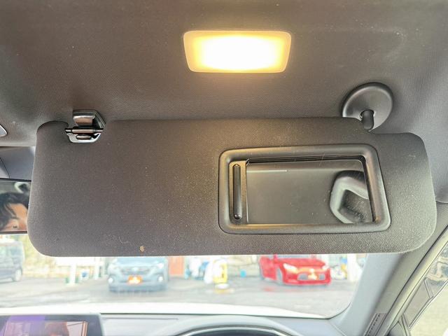 クラウンハイブリッド 　ワンオーナー　禁煙車　ビルトインＥＴＣ２．０　純正８インチナビ　ブラインドスポットモニター　ハーフレザーシート　バックモニター　リアクロストラフィックアラート　シートヒーター　トランクイージークローザ（61枚目）