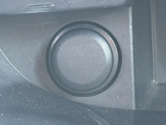 ＲＸ ＲＸ２００ｔ　禁煙車　純正１２．３インチディスプレイ　バックカメラ　フルセグ　ＯＰ２０インチアルミホイール　電動リアゲート　ブラインドスポットモニター　レーダークルーズコントロール　電動リアゲート　ＥＴＣ２．０（64枚目）