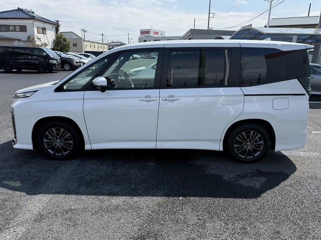 ヴォクシー S-G 禁煙車 純正ナビ バックカメラ アダプティブクルーズコントロール 衝突被害軽減ブレーキ 両側パワースライドドア レーンアシスト クリアランスソナー 純正16インチアルミホイール ETC(11枚目)