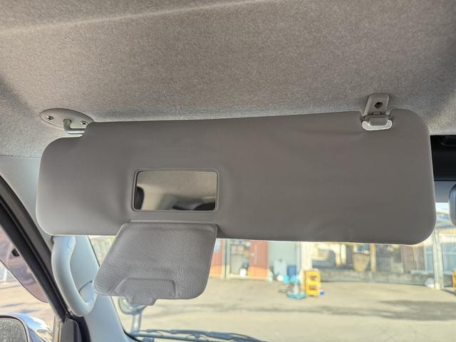 ハイエースバン ロングスーパーＧＬ　社外ナビ　バックカメラ　フルセグＴＶ　両側電動スライドドア　レーンキープ　Ｂｌｕｅｔｏｏｔｈ接続　ＥＴＣ　キーレス　オートハイビーム　フロントフォグランプ　電動格納ドアミラー　ＵＳＢ接続　オートライト（59枚目）