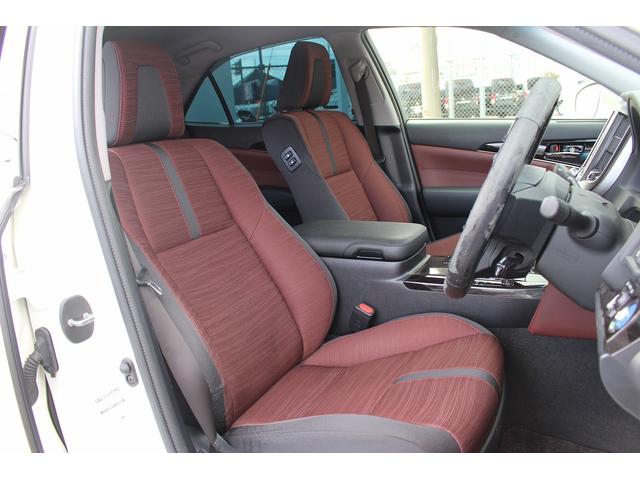 クラウンハイブリッド アスリートＳ　禁煙車　純正ナビ　バックカメラ　サイドカメラ　フルセグ　シート、ステアリングヒーター　アダクティブクルーズコントロール　衝突軽減ブレーキ　パワーシート　レーンアシスト　ＤＶＤ再生　Ｂｌｕｅｔｏｏｔｈ（15枚目）