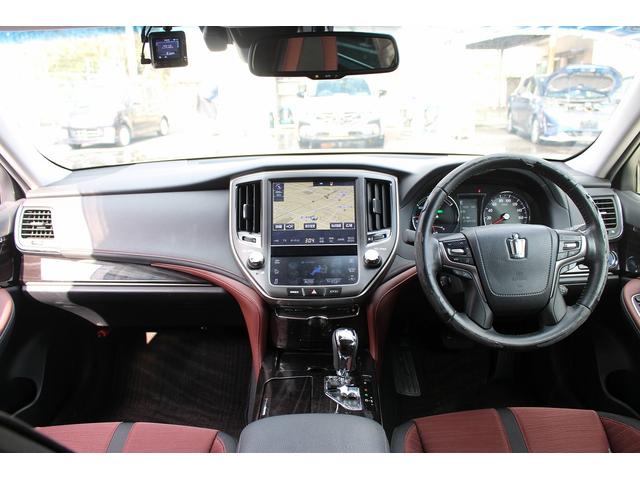 クラウンハイブリッド アスリートＳ　禁煙車　純正ナビ　バックカメラ　サイドカメラ　フルセグ　シート、ステアリングヒーター　アダクティブクルーズコントロール　衝突軽減ブレーキ　パワーシート　レーンアシスト　ＤＶＤ再生　Ｂｌｕｅｔｏｏｔｈ（17枚目）