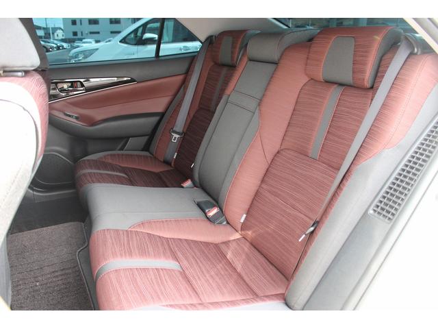 クラウンハイブリッド アスリートＳ　禁煙車　純正ナビ　バックカメラ　サイドカメラ　フルセグ　シート、ステアリングヒーター　アダクティブクルーズコントロール　衝突軽減ブレーキ　パワーシート　レーンアシスト　ＤＶＤ再生　Ｂｌｕｅｔｏｏｔｈ（45枚目）