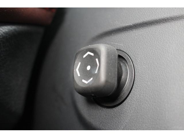 クラウンハイブリッド アスリートＳ　禁煙車　純正ナビ　バックカメラ　サイドカメラ　フルセグ　シート、ステアリングヒーター　アダクティブクルーズコントロール　衝突軽減ブレーキ　パワーシート　レーンアシスト　ＤＶＤ再生　Ｂｌｕｅｔｏｏｔｈ（65枚目）