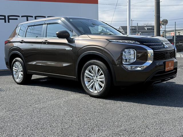 アウトランダーPHEV M 禁煙車 純正ナビ アラウンドビューモニター シート・ステアリングヒーター 衝突被害軽減ブレーキ マイパイロットシステム ビルトインETC2.0 純正アルミホイール Bluetooth(21枚目)