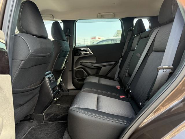 アウトランダーPHEV M 禁煙車 純正ナビ アラウンドビューモニター シート・ステアリングヒーター 衝突被害軽減ブレーキ マイパイロットシステム ビルトインETC2.0 純正アルミホイール Bluetooth(46枚目)