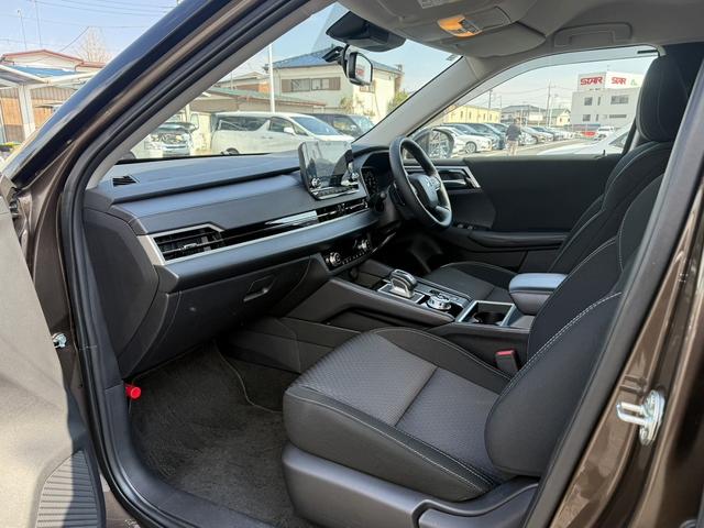 アウトランダーPHEV M 禁煙車 純正ナビ アラウンドビューモニター シート・ステアリングヒーター 衝突被害軽減ブレーキ マイパイロットシステム ビルトインETC2.0 純正アルミホイール Bluetooth(48枚目)