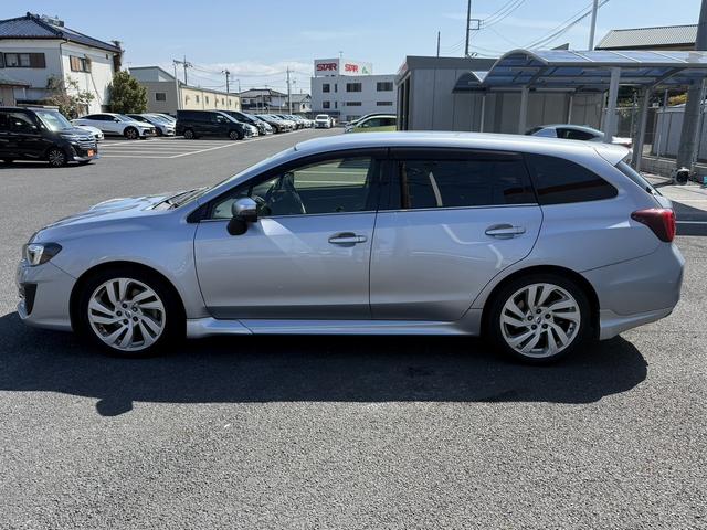 レヴォーグ １．６ＧＴアイサイト　Ｓスタイル　禁煙車　純正８インチナビ　バックカメラ　フルセグＴＶ　アイサイト　ブラインドスポットモニター　シートヒーター　ＥＴＣ　フロントフォグランプ　パドルシフト　純正１８インチアルミホイール　コーナーセンサー（11枚目）