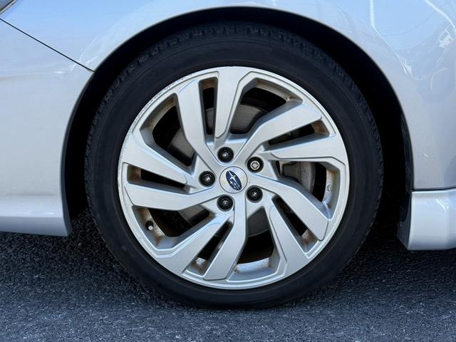 レヴォーグ １．６ＧＴアイサイト　Ｓスタイル　禁煙車　純正８インチナビ　バックカメラ　フルセグＴＶ　アイサイト　ブラインドスポットモニター　シートヒーター　ＥＴＣ　フロントフォグランプ　パドルシフト　純正１８インチアルミホイール　コーナーセンサー（27枚目）