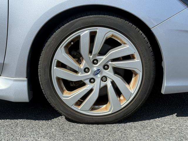 レヴォーグ １．６ＧＴアイサイト　Ｓスタイル　禁煙車　純正８インチナビ　バックカメラ　フルセグＴＶ　アイサイト　ブラインドスポットモニター　シートヒーター　ＥＴＣ　フロントフォグランプ　パドルシフト　純正１８インチアルミホイール　コーナーセンサー（28枚目）