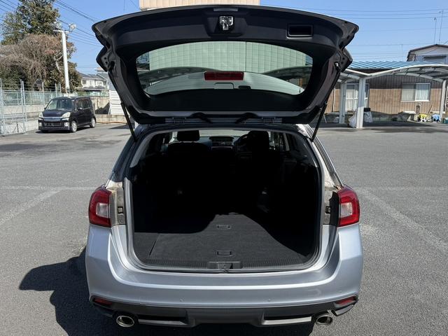 レヴォーグ １．６ＧＴアイサイト　Ｓスタイル　禁煙車　純正８インチナビ　バックカメラ　フルセグＴＶ　アイサイト　ブラインドスポットモニター　シートヒーター　ＥＴＣ　フロントフォグランプ　パドルシフト　純正１８インチアルミホイール　コーナーセンサー（34枚目）