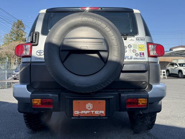 ＦＪクルーザー ベースグレード　禁煙車　純正ナビ　アクティブトラクションコントロール　フロントフォグランプ　バックモニター　フルセグ　純正１７インチアルミセット　クリアランスソナー　純正ＥＴＣ（10枚目）