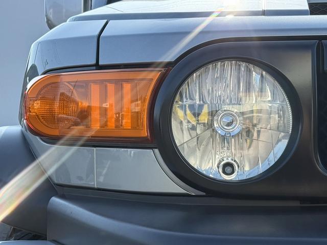 ＦＪクルーザー ベースグレード　禁煙車　純正ナビ　アクティブトラクションコントロール　フロントフォグランプ　バックモニター　フルセグ　純正１７インチアルミセット　クリアランスソナー　純正ＥＴＣ（12枚目）