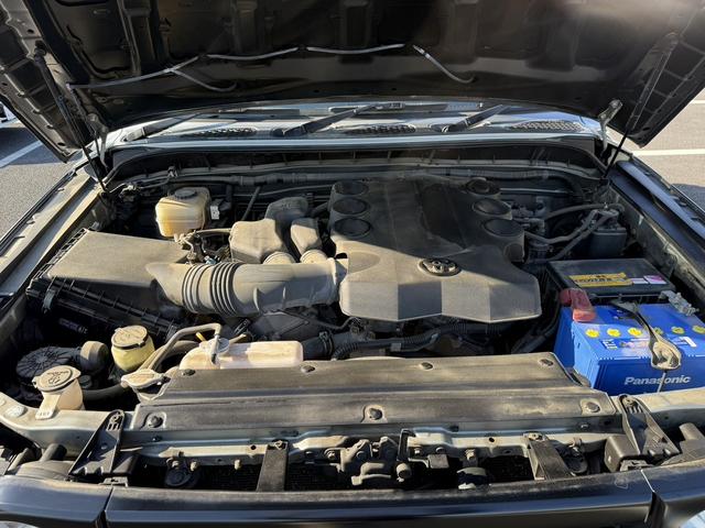 ＦＪクルーザー ベースグレード　禁煙車　純正ナビ　アクティブトラクションコントロール　フロントフォグランプ　バックモニター　フルセグ　純正１７インチアルミセット　クリアランスソナー　純正ＥＴＣ（20枚目）