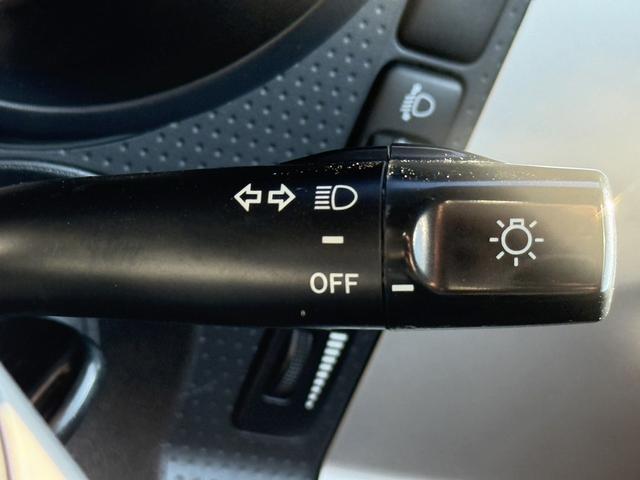 ＦＪクルーザー ベースグレード　禁煙車　純正ナビ　アクティブトラクションコントロール　フロントフォグランプ　バックモニター　フルセグ　純正１７インチアルミセット　クリアランスソナー　純正ＥＴＣ（51枚目）