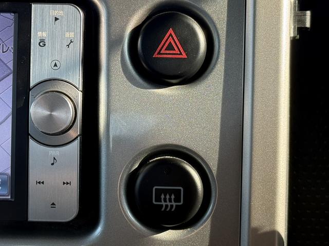 ＦＪクルーザー ベースグレード　禁煙車　純正ナビ　アクティブトラクションコントロール　フロントフォグランプ　バックモニター　フルセグ　純正１７インチアルミセット　クリアランスソナー　純正ＥＴＣ（67枚目）