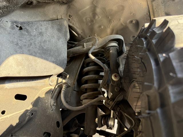 ＦＪクルーザー ベースグレード　禁煙車　純正ナビ　アクティブトラクションコントロール　フロントフォグランプ　バックモニター　フルセグ　純正１７インチアルミセット　クリアランスソナー　純正ＥＴＣ（70枚目）