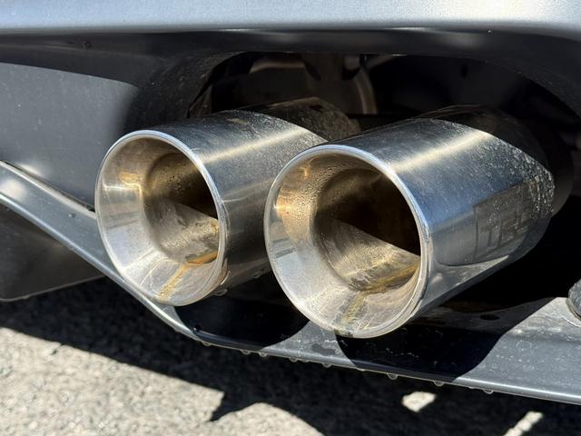 ８６ ＧＴリミテッド　ハイパフォーマンスパッケージ　禁煙車　ナビ　フルセグ　バックカメラ　６速ＭＴ車　オートクルーズコントロール　ＨＤＭＩ＆ＵＳＢ端子　ＬＥＤヘッドライト　ハーフレザーシート　シートヒーター　革巻きハンドル　オートエアコン　ＥＴＣ（63枚目）