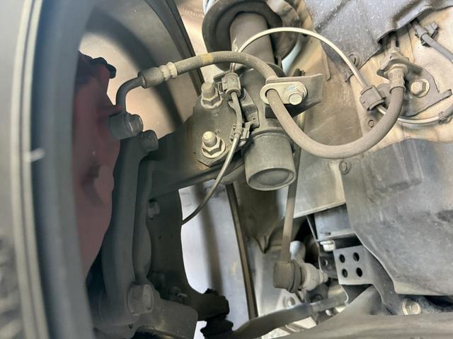 ８６ ＧＴリミテッド　ハイパフォーマンスパッケージ　禁煙車　ナビ　フルセグ　バックカメラ　６速ＭＴ車　オートクルーズコントロール　ＨＤＭＩ＆ＵＳＢ端子　ＬＥＤヘッドライト　ハーフレザーシート　シートヒーター　革巻きハンドル　オートエアコン　ＥＴＣ（69枚目）