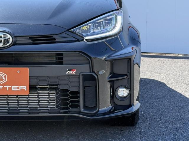 ＧＲヤリス ＲＣ　禁煙車　６速ＭＴ車　冷却スプレー機能付きインタークーラー　オートエアコン　４ＷＤ　純正オーディオ　ＵＳＢ端子　ＬＥＤヘッドライト　アイドリングストップ　純正１８インチアルミホイール　ステリモ（25枚目）