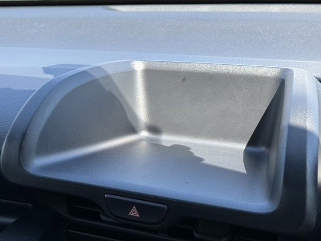 ＧＲヤリス ＲＣ　禁煙車　６速ＭＴ車　冷却スプレー機能付きインタークーラー　オートエアコン　４ＷＤ　純正オーディオ　ＵＳＢ端子　ＬＥＤヘッドライト　アイドリングストップ　純正１８インチアルミホイール　ステリモ（52枚目）