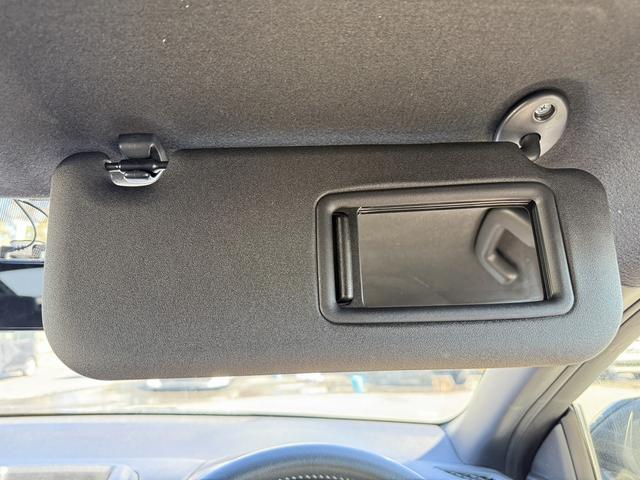 ＧＲヤリス ＲＣ　禁煙車　６速ＭＴ車　冷却スプレー機能付きインタークーラー　オートエアコン　４ＷＤ　純正オーディオ　ＵＳＢ端子　ＬＥＤヘッドライト　アイドリングストップ　純正１８インチアルミホイール　ステリモ（56枚目）