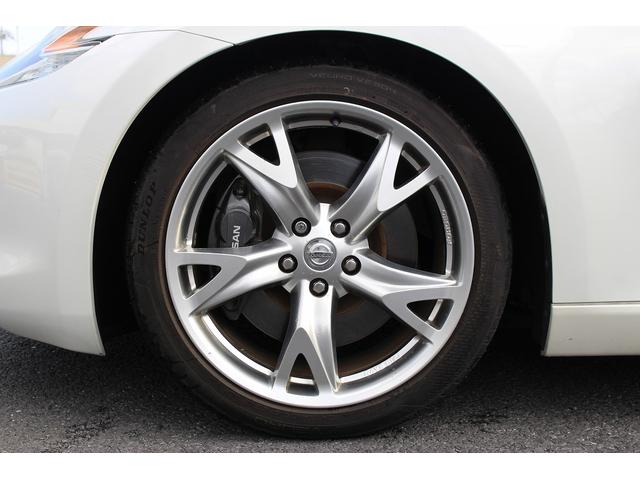 フェアレディＺ バージョンＳＴ　禁煙車　純正ナビ　パドルシフト　パワーシート　シートヒーター　ＢＯＳＥサウンドスピーカー　純正１９インチアルミホイール　純正キセノンヘッドランプ　ステアリングリモコンスイッチ（32枚目）