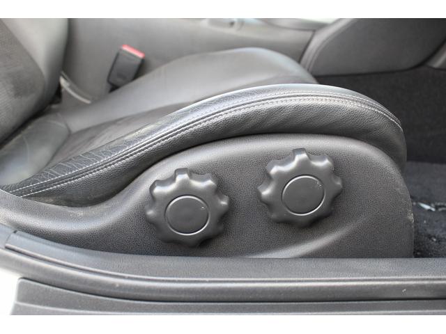 フェアレディＺ バージョンＳＴ　禁煙車　純正ナビ　パドルシフト　パワーシート　シートヒーター　ＢＯＳＥサウンドスピーカー　純正１９インチアルミホイール　純正キセノンヘッドランプ　ステアリングリモコンスイッチ（48枚目）