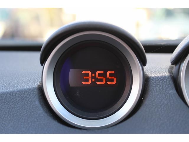 フェアレディＺ バージョンＳＴ　禁煙車　純正ナビ　パドルシフト　パワーシート　シートヒーター　ＢＯＳＥサウンドスピーカー　純正１９インチアルミホイール　純正キセノンヘッドランプ　ステアリングリモコンスイッチ（64枚目）