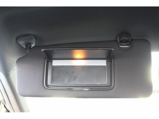 フェアレディＺ バージョンＳＴ　禁煙車　純正ナビ　パドルシフト　パワーシート　シートヒーター　ＢＯＳＥサウンドスピーカー　純正１９インチアルミホイール　純正キセノンヘッドランプ　ステアリングリモコンスイッチ（66枚目）