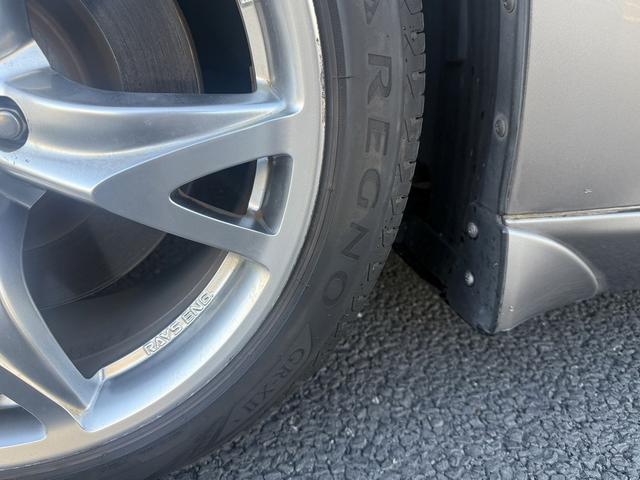 フェアレディＺ バージョンＳＴ　禁煙車　寒冷地仕様　ハーフレザーシート　純正ナビ　Ｂカメラ　電動格納ミラー　シートヒーター　Ｂｌｕｅｔｏｏｔｈ接続　盗難防止システム　キーレスエントリー　スマートキー　パドルシフト　オートライト（27枚目）