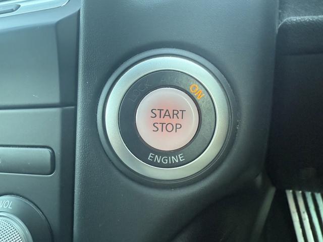 フェアレディＺ バージョンＳＴ　禁煙車　寒冷地仕様　ハーフレザーシート　純正ナビ　Ｂカメラ　電動格納ミラー　シートヒーター　Ｂｌｕｅｔｏｏｔｈ接続　盗難防止システム　キーレスエントリー　スマートキー　パドルシフト　オートライト（49枚目）