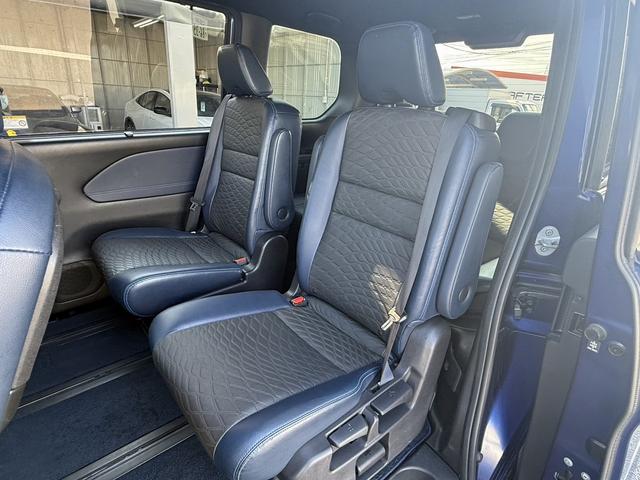 セレナ 禁煙車 ワンオーナー 本革シート 後期型モデル 純正10インチナビ フルセグ 360度カメラ プロパイロット 衝突軽減 両側電動スライドドア クリアランスソナー 電動格納ミラー ウォークスルー(45枚目)