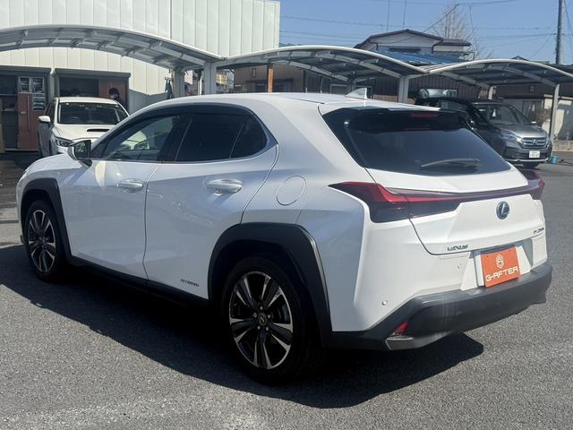 ＵＸ ＵＸ２５０ｈ　バージョンＬ　禁煙車　純正１２．３インチコネクトナビ白革シート　フルセグ　Ｓ・Ｂカメラ　レクサスセーフティシステムアダプティブクルーズコントロール　シートヒーター　電動リアゲート　ブラインドスポットモニター　ＥＴＣ（13枚目）