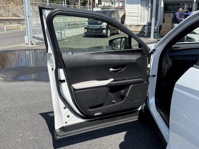 ＵＸ ＵＸ２５０ｈ　バージョンＬ　禁煙車　純正１２．３インチコネクトナビ白革シート　フルセグ　Ｓ・Ｂカメラ　レクサスセーフティシステムアダプティブクルーズコントロール　シートヒーター　電動リアゲート　ブラインドスポットモニター　ＥＴＣ（36枚目）