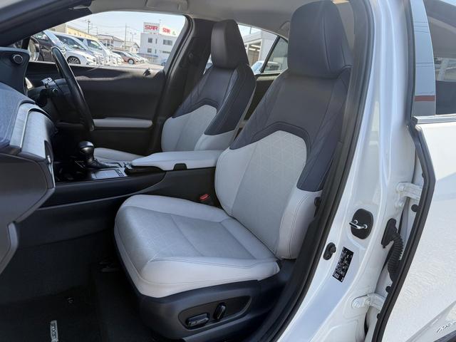 ＵＸ ＵＸ２５０ｈ　バージョンＬ　禁煙車　純正１２．３インチコネクトナビ白革シート　フルセグ　Ｓ・Ｂカメラ　レクサスセーフティシステムアダプティブクルーズコントロール　シートヒーター　電動リアゲート　ブラインドスポットモニター　ＥＴＣ（44枚目）
